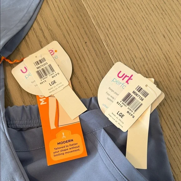 Ceil Blue Scrub Set - Picture 2 of 6